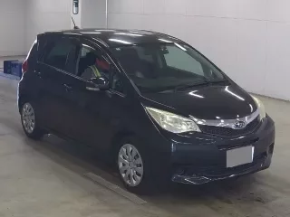 SUBARU TREZIA