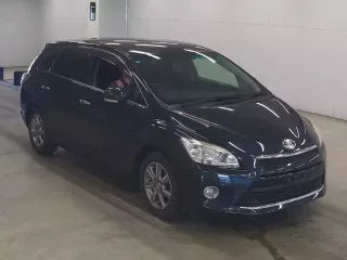 TOYOTA MARK X ZIO