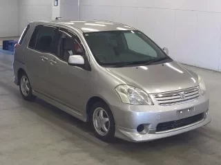 TOYOTA RAUM