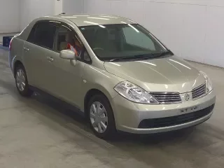 NISSAN TIIDA LATIO