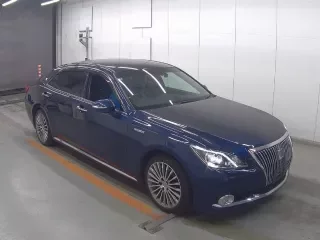 TOYOTA CROWN MAJESTA