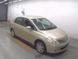 NISSAN TIIDA LATIO