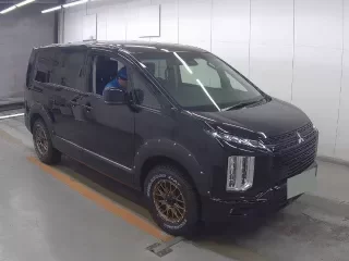 MITSUBISHI DELICA D5