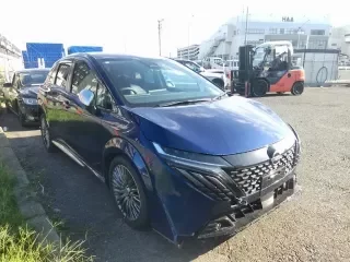 NISSAN AURA