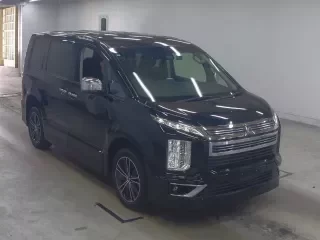 MITSUBISHI DELICA D5