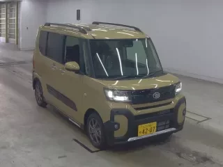 DAIHATSU TANTO FUN CROSS