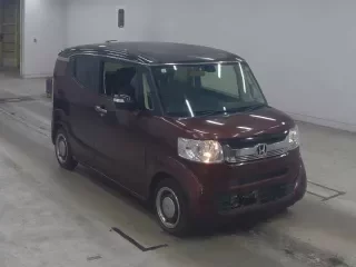 HONDA N BOX SLASH