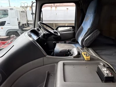 NISSAN DIESEL (UD) QUON