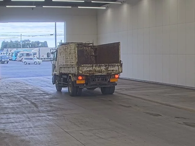 Nissan UD  с аукциона в Японии