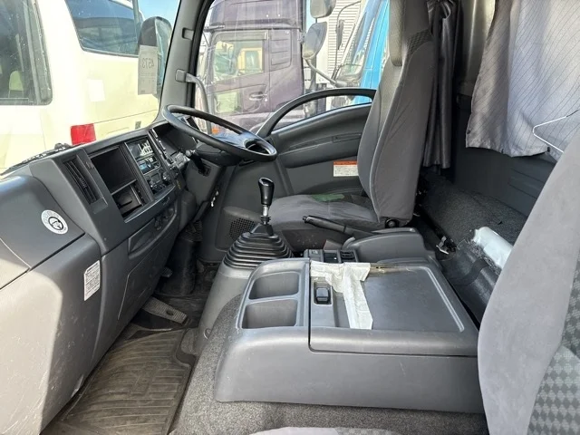Isuzu Forward  с аукциона в Японии