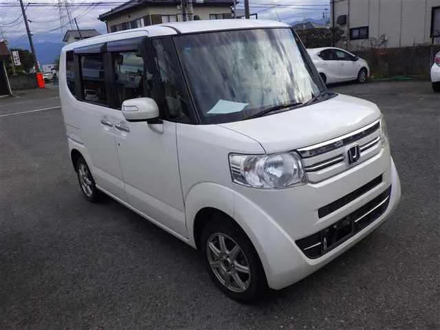 Honda N-Box 2016