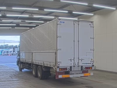 ISUZU GIGA