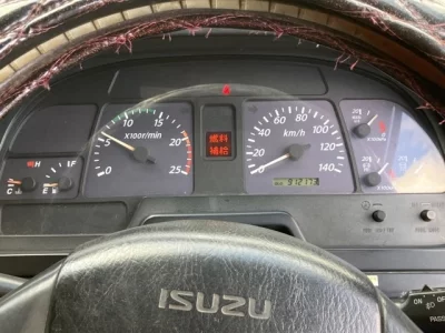 ISUZU GIGA