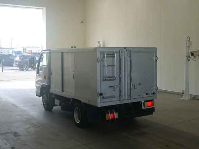 Mazda Titan 2008