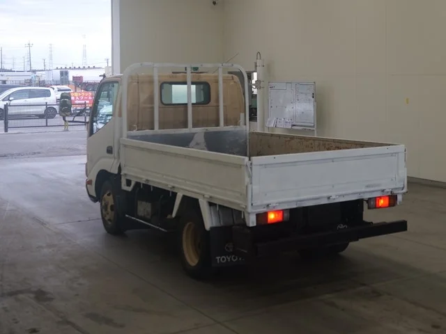Hino Dutro  с аукциона в Японии
