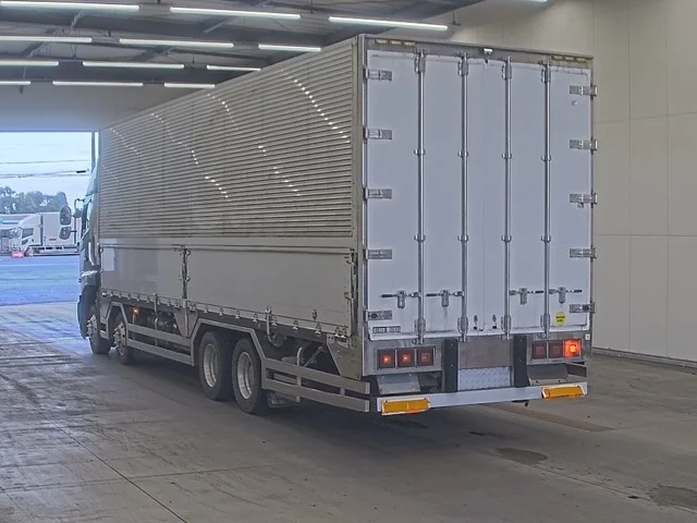 Hino Profia  с аукциона в Японии