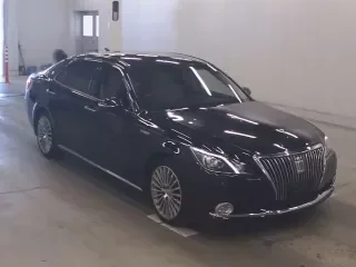 TOYOTA CROWN MAJESTA