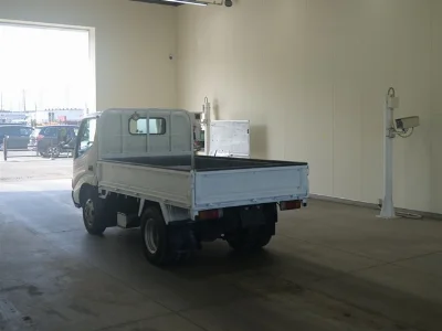 TOYOTA DYNA