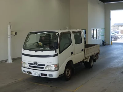 TOYOTA DYNA