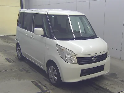 NISSAN ROOX