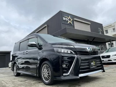 TOYOTA VOXY