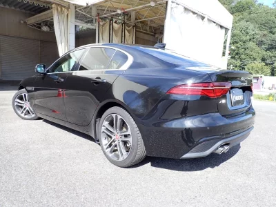 JAGUAR XE