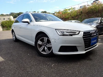 AUDI A4 AVANTE