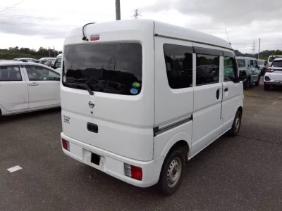NISSAN CLIPPER VAN