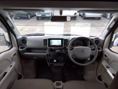 NISSAN CLIPPER VAN