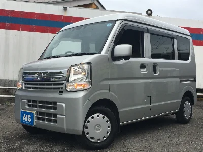 NISSAN CLIPPER VAN