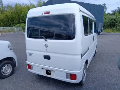 NISSAN CLIPPER VAN