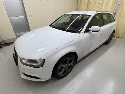 AUDI A4 AVANTE
