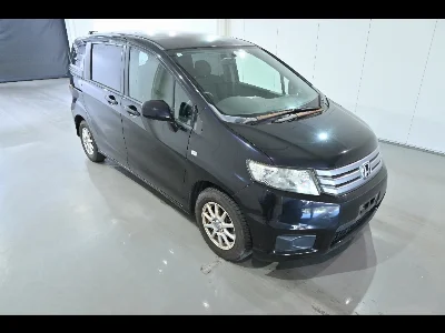 HONDA FREED SPIKE