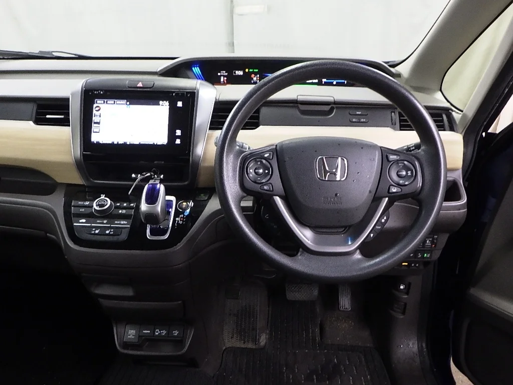Honda Freed  с аукциона в Японии