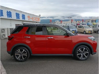 DAIHATSU ROCKY