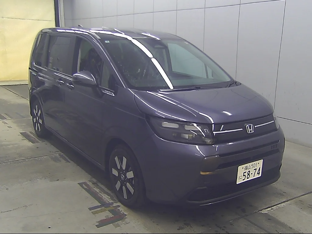 Honda Freed  с аукциона в Японии