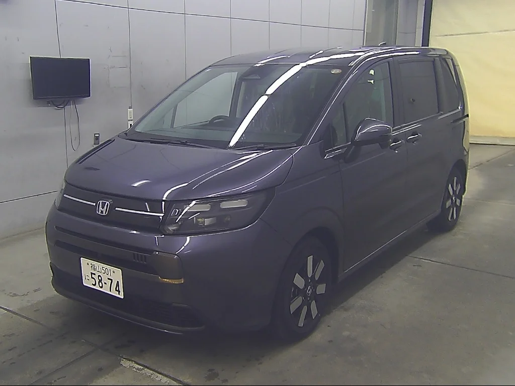 Honda Freed  с аукциона в Японии