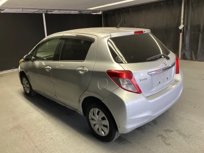 TOYOTA VITZ
