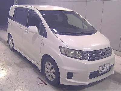HONDA FREED SPIKE