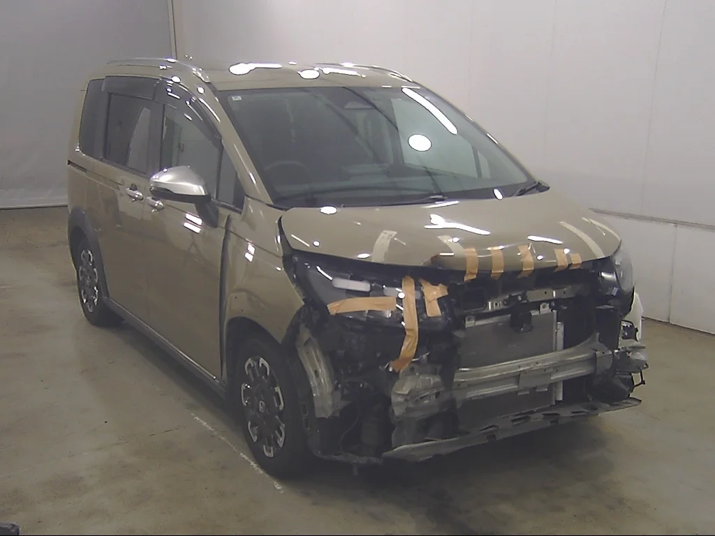 Honda Freed  с аукциона в Японии