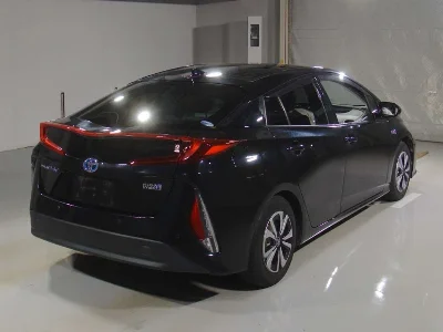 TOYOTA PRIUS PHV