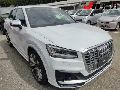 AUDI SQ2