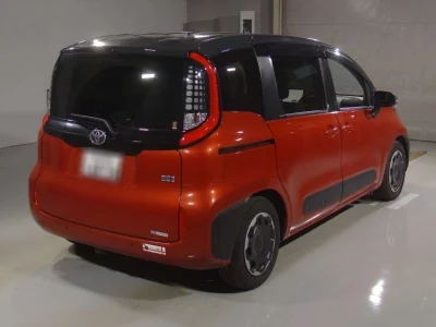 Toyota Sienta