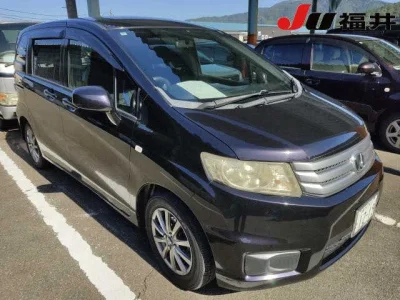 HONDA FREED SPIKE