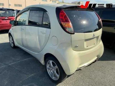 MITSUBISHI I