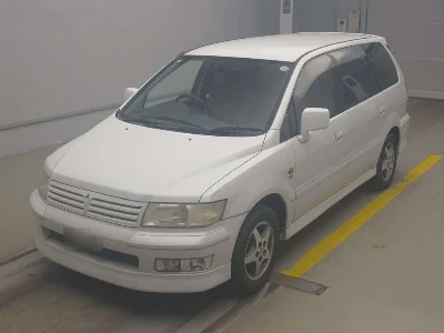 MITSUBISHI CHARIOT GRANDIS