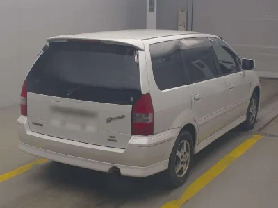 MITSUBISHI CHARIOT GRANDIS