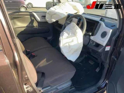 SUZUKI MRWAGON