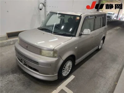 TOYOTA BB