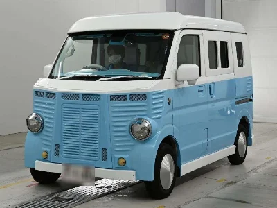 NISSAN CLIPPER VAN